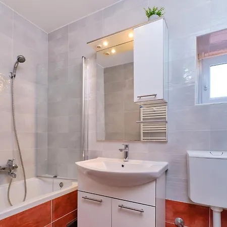 3 Bedroom In *