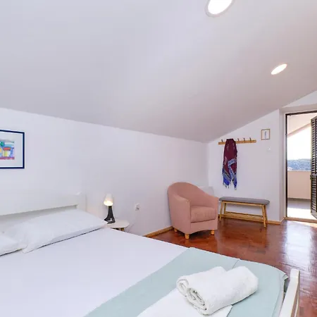 3 Bedroom In Apartment